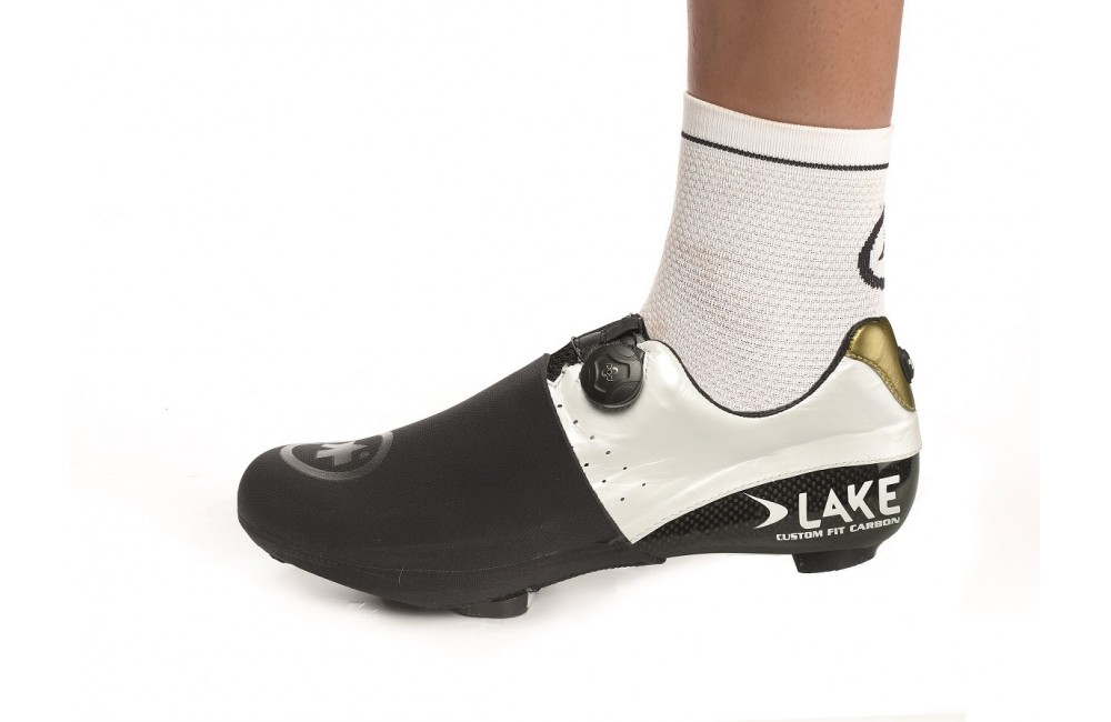 assos cycling shoes