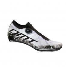 DMT KR1 road shoes